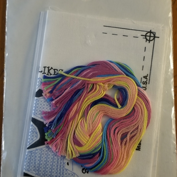 Dimensions 7" x 5" Vintage Cross Stitch Friends Kit - Picture 2 of 3